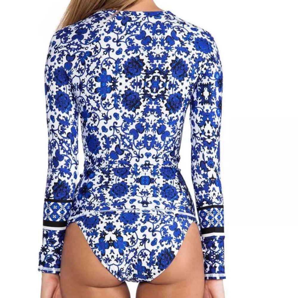 Nanette Lepore “Saint Etienne” Rashguard Swim Cover - Picture 4 of 16